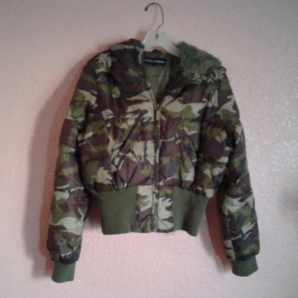 Gently Worn Camouflage Jacket - Picture 1 of 7
